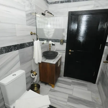 The Old Ottoman Castle Apartmanhotel 3*