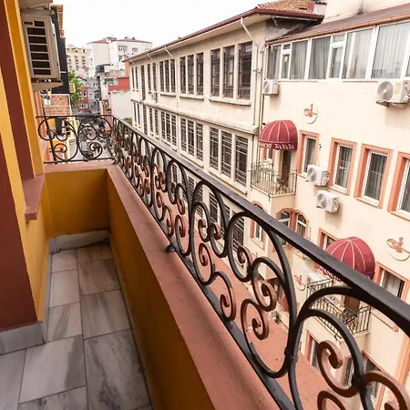 The Old Ottoman Castle 이스탄불